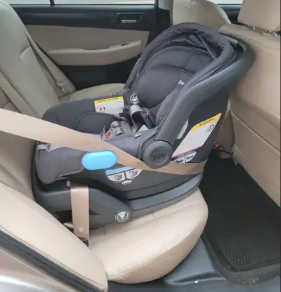 Car seat + base Selling a lightly used Uppababy Mesa Jordan carseat