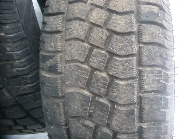 Pair of Hercules Xtreme Snow Tires in Tires & Rims in Stratford - Image 2