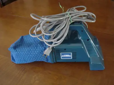 IONA DIRT RAIDER HAND VACUUM MODEL DR 100 350 Watts works well, View more