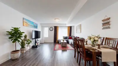 Great Location And Investment Opportunity In A Family-Oriented, Fully Developed Neighbourhood Of Win...