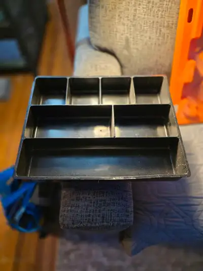 This office supply tray is perfect for keeping your workspace organized. It features multiple compar...