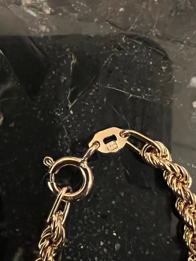10k chaîne torsade 16pouce / chain 16inch torsade | Jewellery & Watches ...