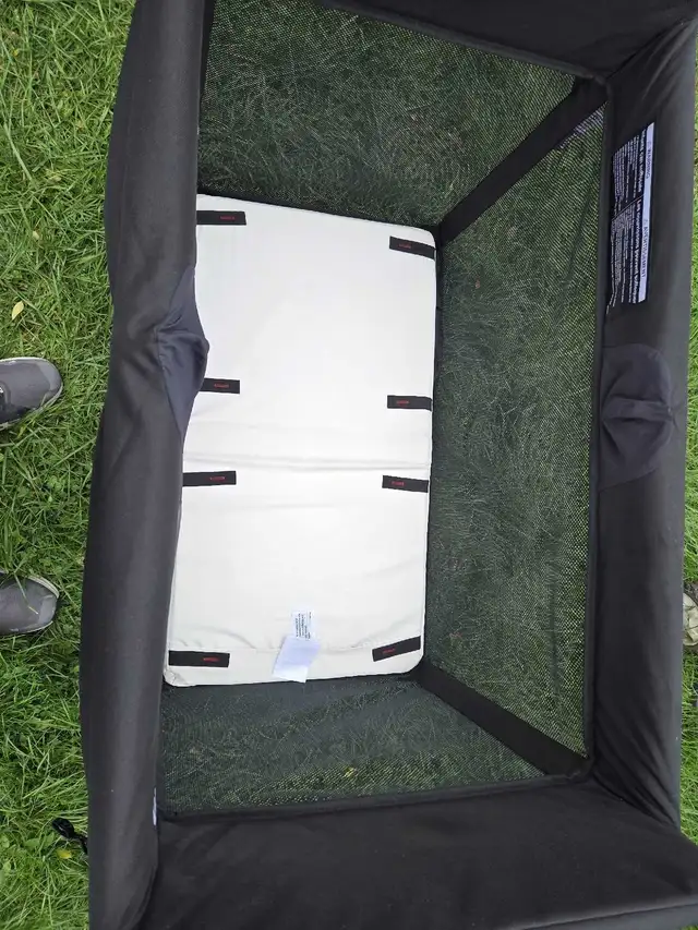 Bugaboo Stardust Travel Crib in Cribs in City of Toronto - Image 3