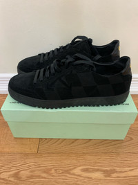 Off-White Black Suede Low Vulcanized Sneaker