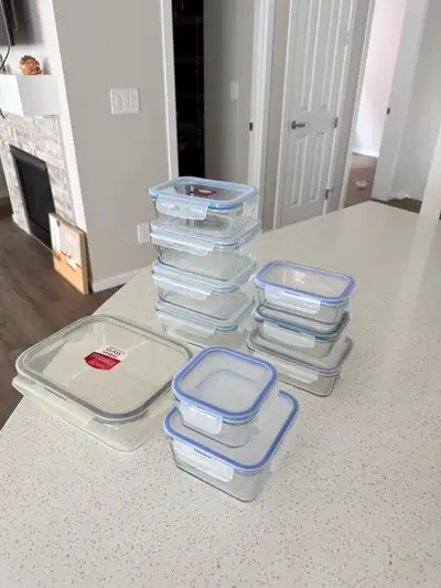 10 glass food storage containers with lids. All are clean with no cracks, no chips. Great for meal p...