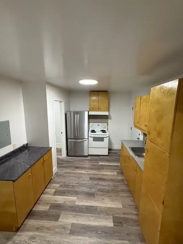 Apartment 4 Bedrooms Available Now
