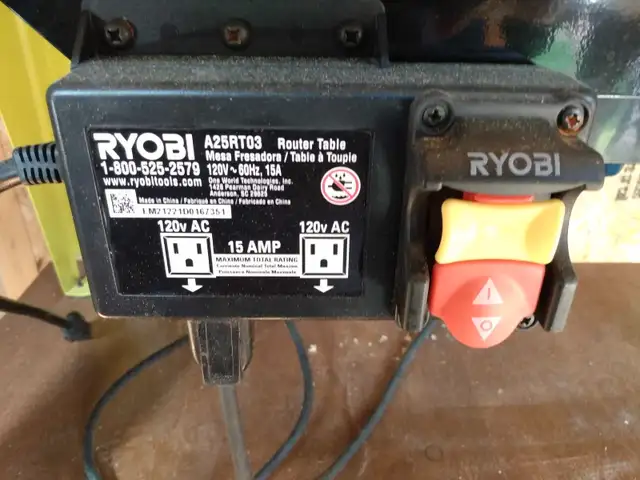 Ryobi A25RT03 Router (1 3/4 HP) + Table63234551900163121