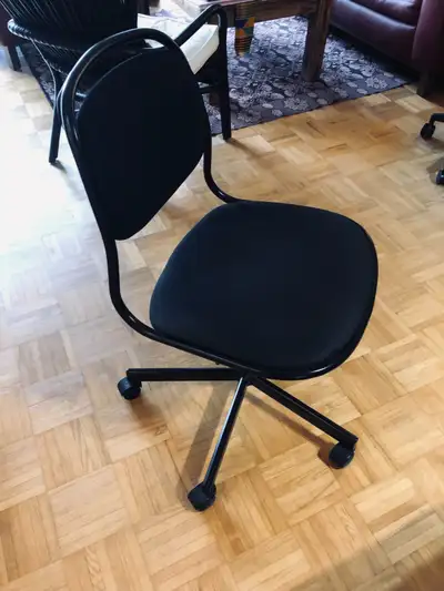 Ikea computer chair in good condition, priced to sell.