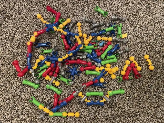 Zoob Builder in Toys & Games in Winnipeg - Image 2