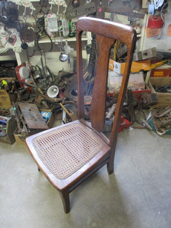 1920s OAK CANE SEAT GARDEN PLANTER CHAIR $20 CUT DOWN LEGS in Arts & Collectibles in Winnipeg