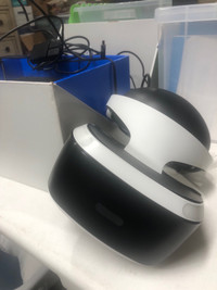 PS4 VR with camera and two controllers 