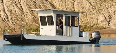 Truckable Tug Push Boat for Rent or Hire - 25ftx10ft - 1ft draft - 2 150hp Yahmaha outboards - Weigh...