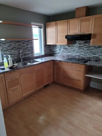 Bachelor - Granny Flat for Rent