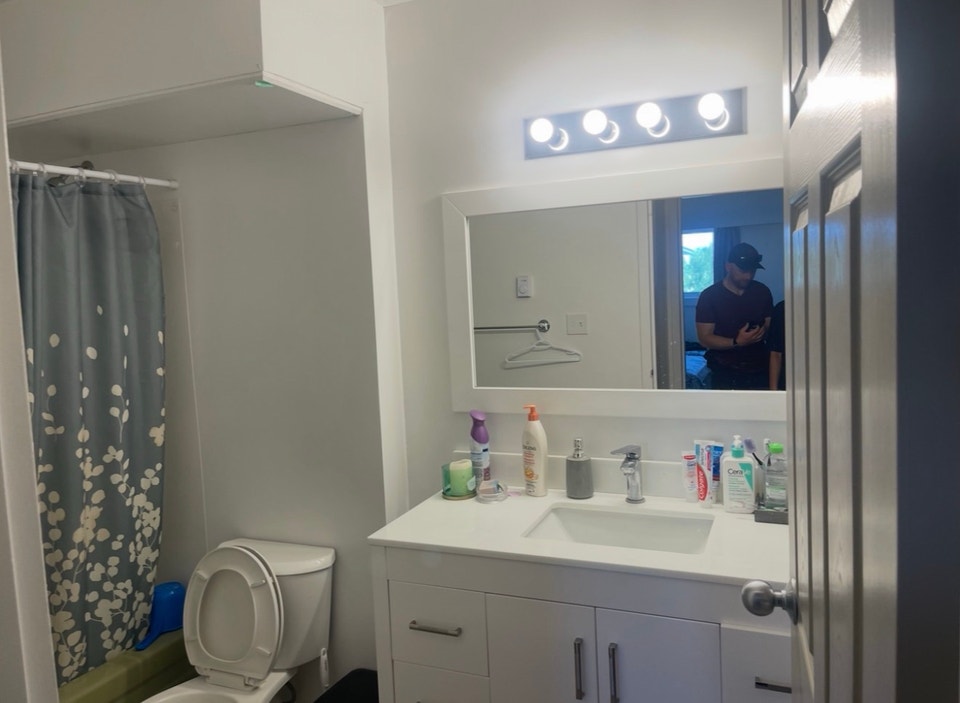 room for rent 3