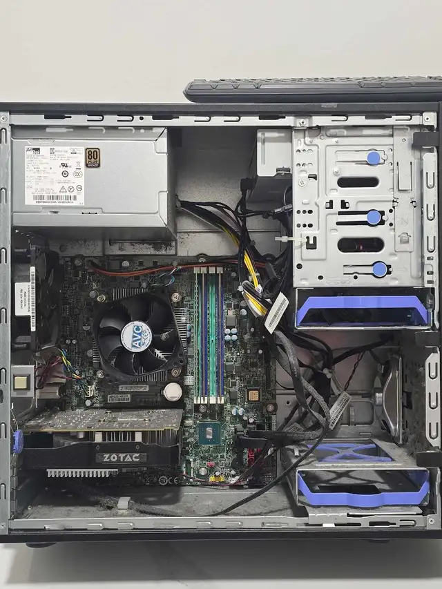 Lenovo Thinkcentre P320 Tower in Desktop Computers in Edmonton - Image 4