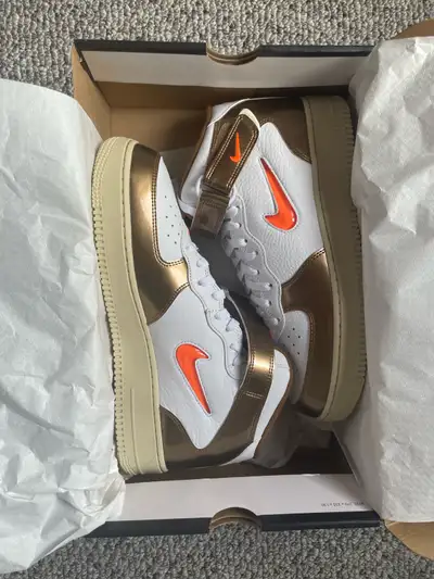 Nike Air Force 1 Mid QS, View more