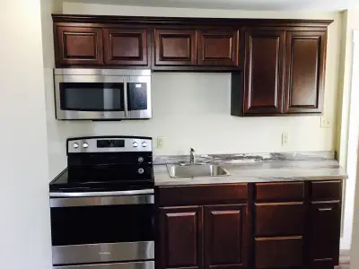WE ARE LISTING A NEWLY RENOVATED ONE BEDROOM APARTMENT 1 BLOCK FROM HOLLAND COLLEGE AND 3 BLOCKS FRO...