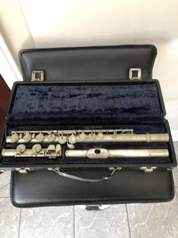Vintage Guy Humphrey Paris flute.