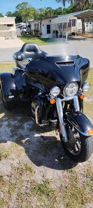 Trike 2018 Harley-Davidson TRI GLIDE ULTRA35,500.00$ dans Utilitaires et de promenade  à Longueuil/Rive Sud