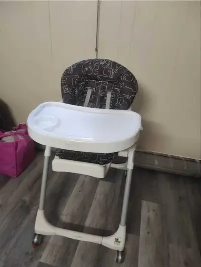 Peg Perego Zero3 high chair, View more