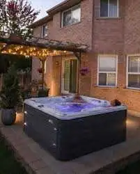 Te gustaría estar en un spa de hidromasaje?, View more