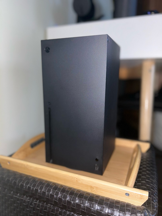 Xbox Series X (Great Condition) in Xbox Series X & S in Markham / York Region