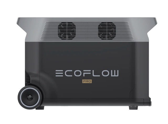 ECO FLOW DELTA Pro Portable Power Station - USED TWICE - 7200w in Other in Truro - Image 2