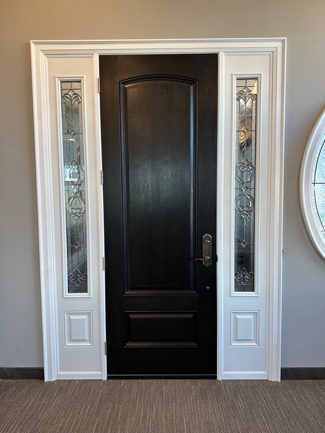 Fiberglass Entry Door System - Showroom Sale in Windows, Doors & Trim in Mississauga / Peel Region - Image 2