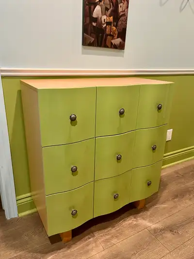 Meuble à 9 tiroirs Tiroirs en mélanine lustrée vert pâle Dimensions: 35 x 32 x 16 pouces