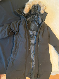 Canada Goose Jacket | Find Local Deals on Women's Tops, Outerwear in  Toronto (GTA) | Kijiji Classifieds