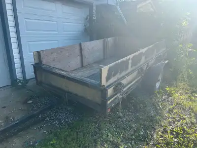 Solid U trailer. Quiet even when empty. No issues. Vin, registered and licensed. Bed is 6 x 10.