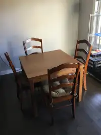 Free Dining table and 6 chairs