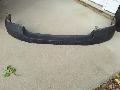 Upper bumper valance.