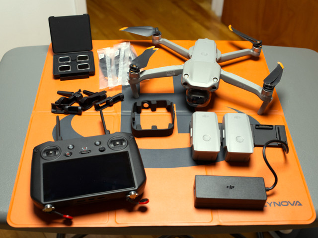 DJI Air 2s drone combo avec RC Pro a volé 14min dans Appareils électroniques  à Laval/Rive Nord