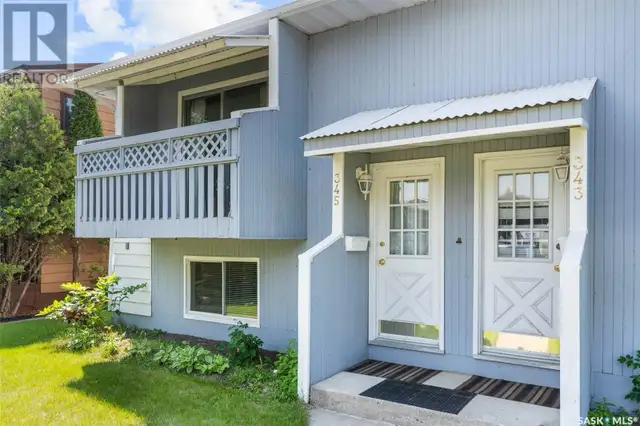 Duplex available for rent Dec 1st 2026