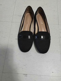 Ladies black shoes 
