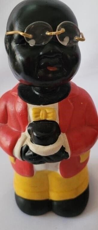 TWO VINTAGE PAINTED BOBBLE HEAD POTTERY COIN BANKS in Arts & Collectibles in Mississauga / Peel Region - Image 3