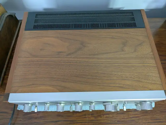 Vintage Pioneer 8100 integrated amplifier c. 1974 in Stereo Systems & Home Theatre in Calgary - Image 10