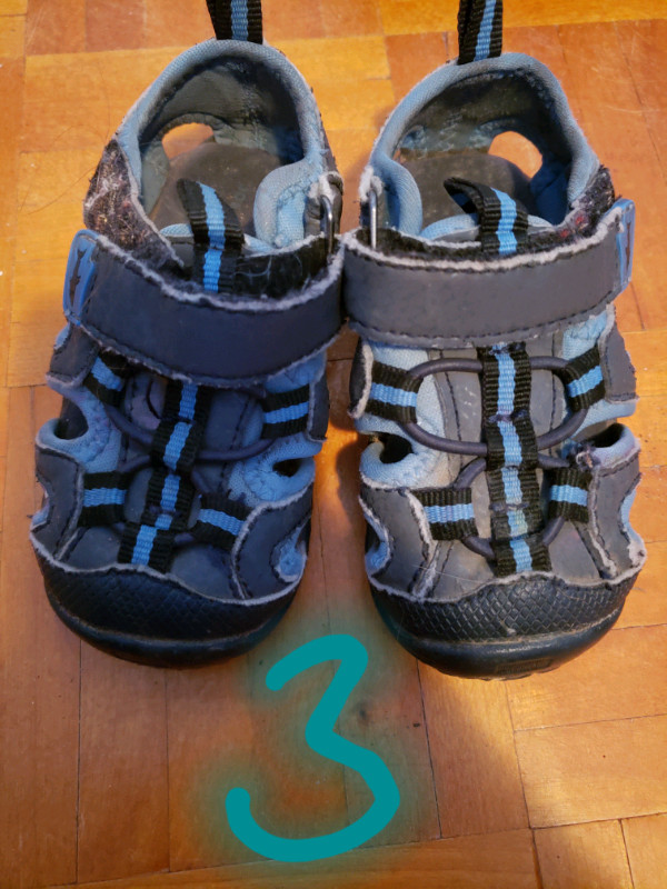 Boys toddler footwear - multiple in Multi-item in City of Halifax - Image 3
