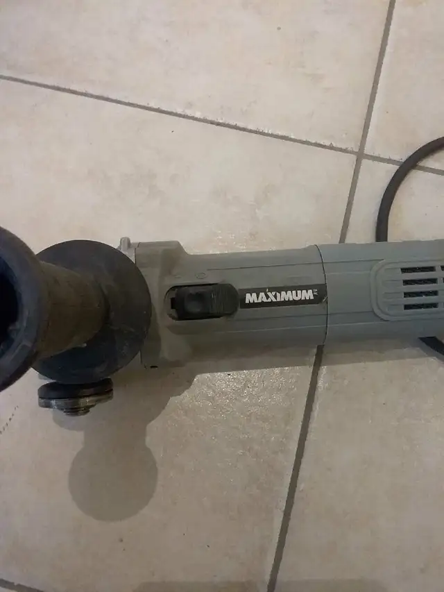 Maximum Meuleuse Angulaire in Power Tools in City of Montréal - Image 2