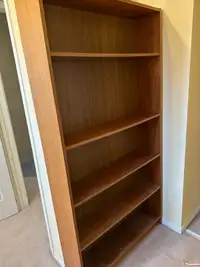 Free shelf cabinet