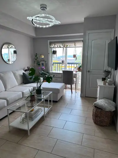 1 bedroom condo in Ancaster for rent