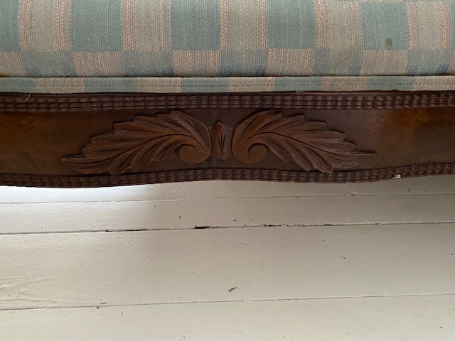 Mahogany Upholstered Empire Antique Settee.  Excellent Condition in Couches & Futons in Fredericton - Image 4