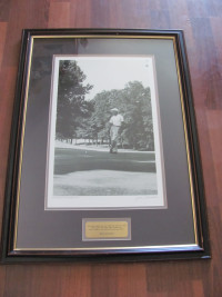 Vintage Ben Hogan 20"x27" office den style wood frame Golf Print
