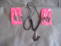 ****NECKLACE & 2 SETS OF EARRINGS***HAND MADE**$7.00