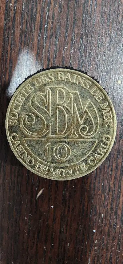 Pickup only. I always meet in a safe public location at 10 Fincham. It's a small public shopping pla...