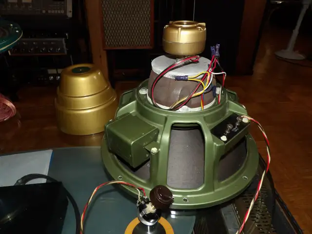 University Model 315 15" 3-way diffaxial speaker system, single in Speakers in Gatineau - Image 9