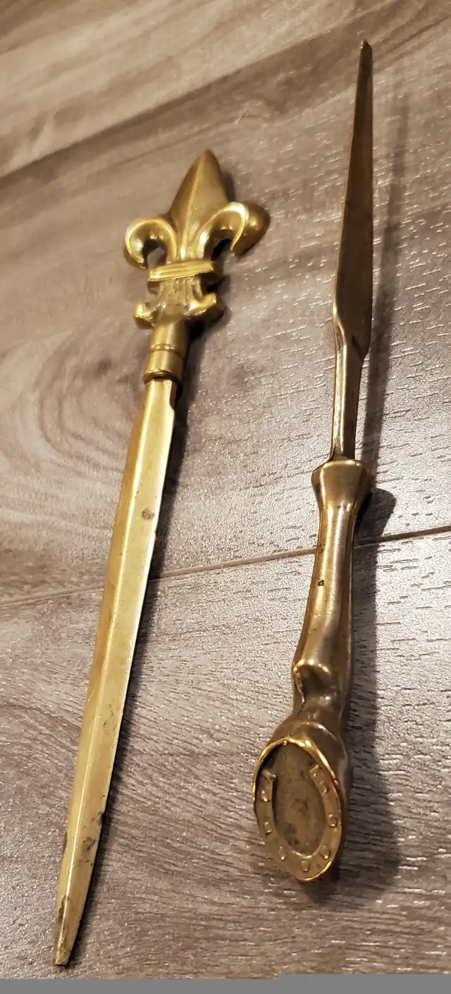 Rare Vintage Brass Items – Door knocker, Letter Openers etc in Home Décor & Accents in Calgary - Image 4