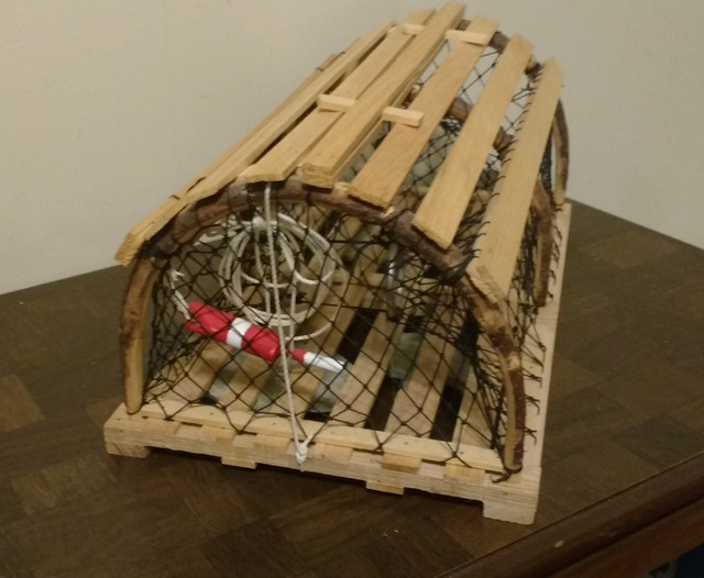 DECORATOR LOBSTER TRAP in Home Décor & Accents in Ottawa