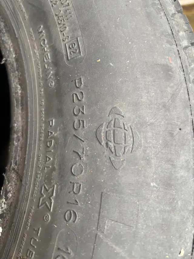 4 michelin tires p 235 70 r 16 in Tires & Rims in City of Halifax - Image 4